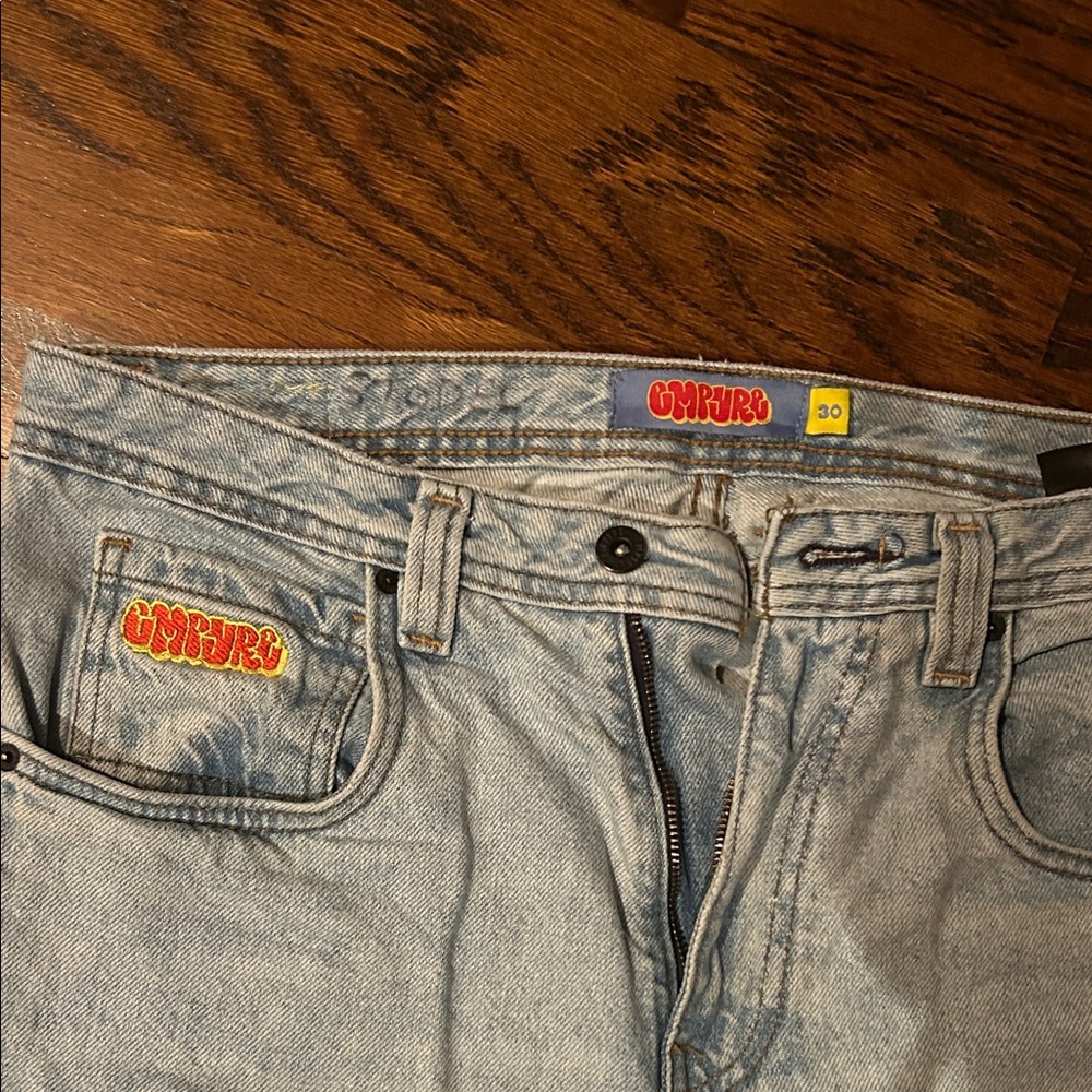 Empyre Light Wash Relaxed Jeans - Picture 2 of 3